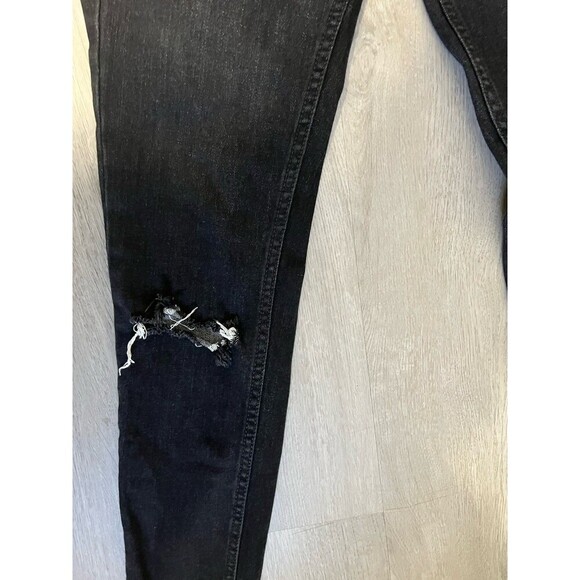 Free People 25 Black Distressed Frayed Hem Grunge Destroyed Cropped Skinny Jeans - Picture 4 of 11